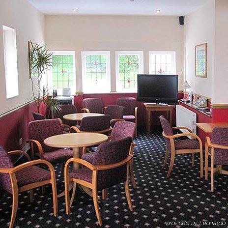 The Highcliffe Hotel Кливдън Екстериор снимка